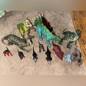 12 pc Dinosaur lot